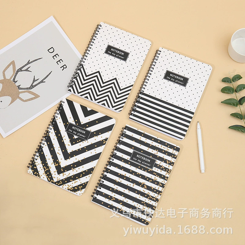 A5 coil is European and American style simple notebook Student students with thickened spiral bouquets, wholesale books