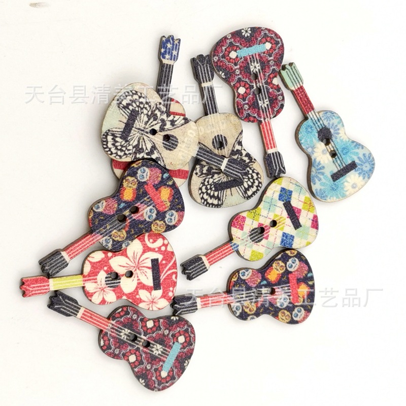 36mm * 19mm log DIY pintado en forma de guitarra botones de madera de Violín de estilo europeo y americano botones de madera