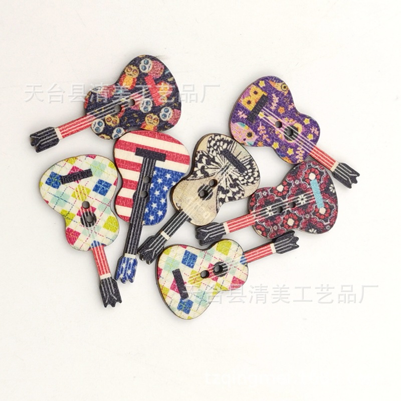 36mm * 19mm log DIY pintado en forma de guitarra botones de madera de Violín de estilo europeo y americano botones de madera