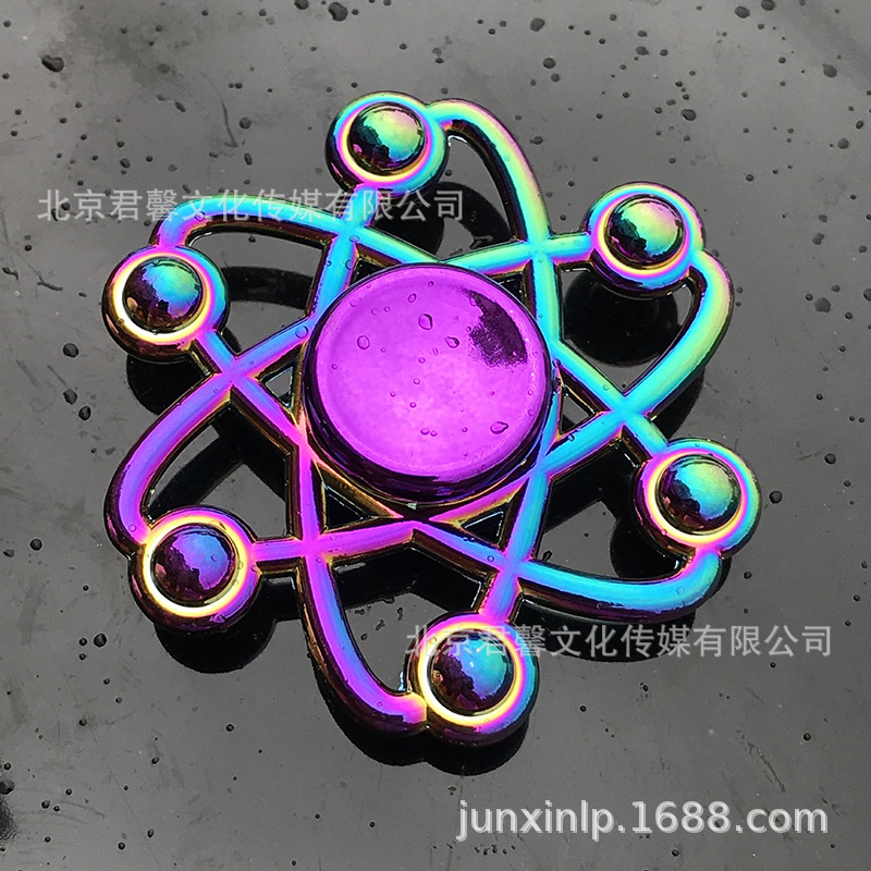 B Dedos de araña de colores, peonza, yema del dedo de metal de tres hojas, peonza de dos hojas, productos pequeños, suministro al por mayor