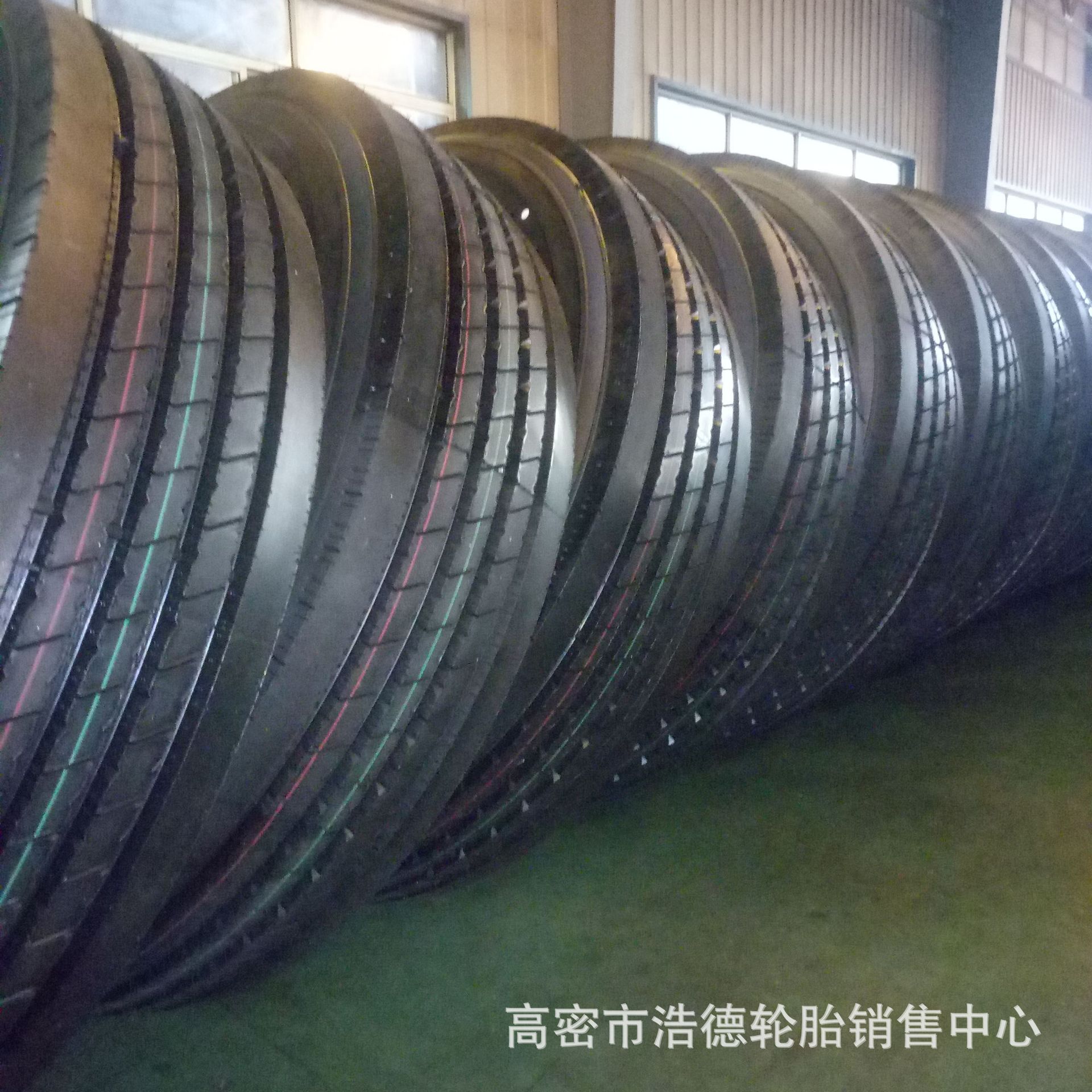 Грузовая шина 295/75R22.5 стандарт