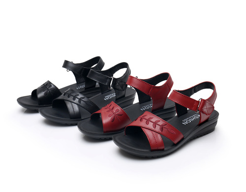 New casual genuine leather soft bottom first layer cowhide middle-aged and elderly large size non-slip mom fashion shoes women's shoes women's sandals