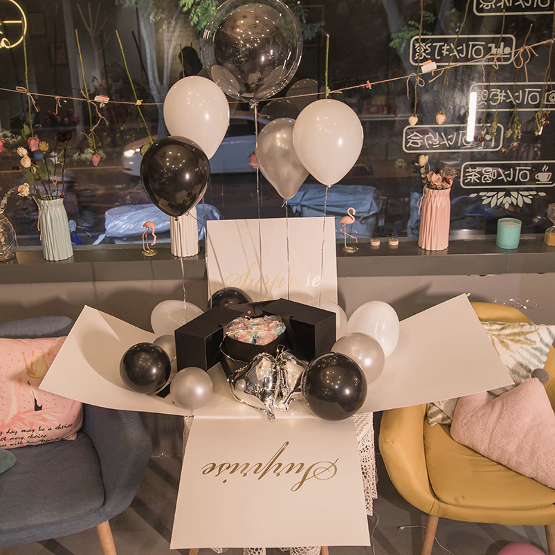 网红ins生日惊喜气球蛋糕盒子礼物包装盒告白爆炸礼品盒礼盒批发