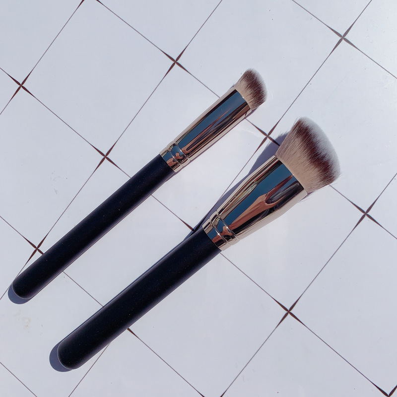 Hot Selling Internet Celebrity 270 Thumb Concealer Brush 170 Foundation Brush Oblique Round Head Makeup Brush Cangzhou Brush