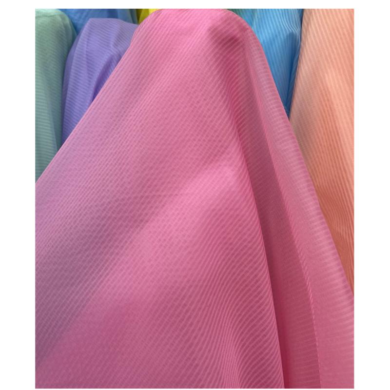 20D de doble línea de rejilla ropa de protección solar tela de primavera y verano abrigo para niños ropa de protección solar para mujeres tela de seda de hielo tela de rejilla de burbujas