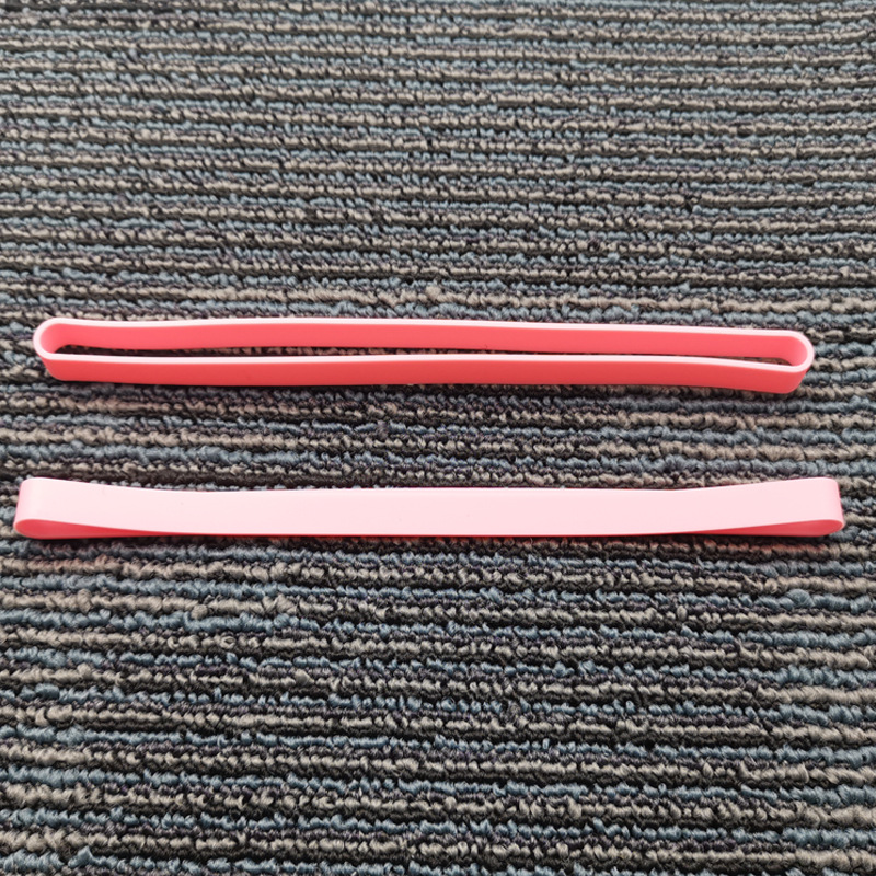 A06 # largo 135*7*1 en stock correa de libro de silicona elástica al por mayor 12 color lápiz caso correa de silicona