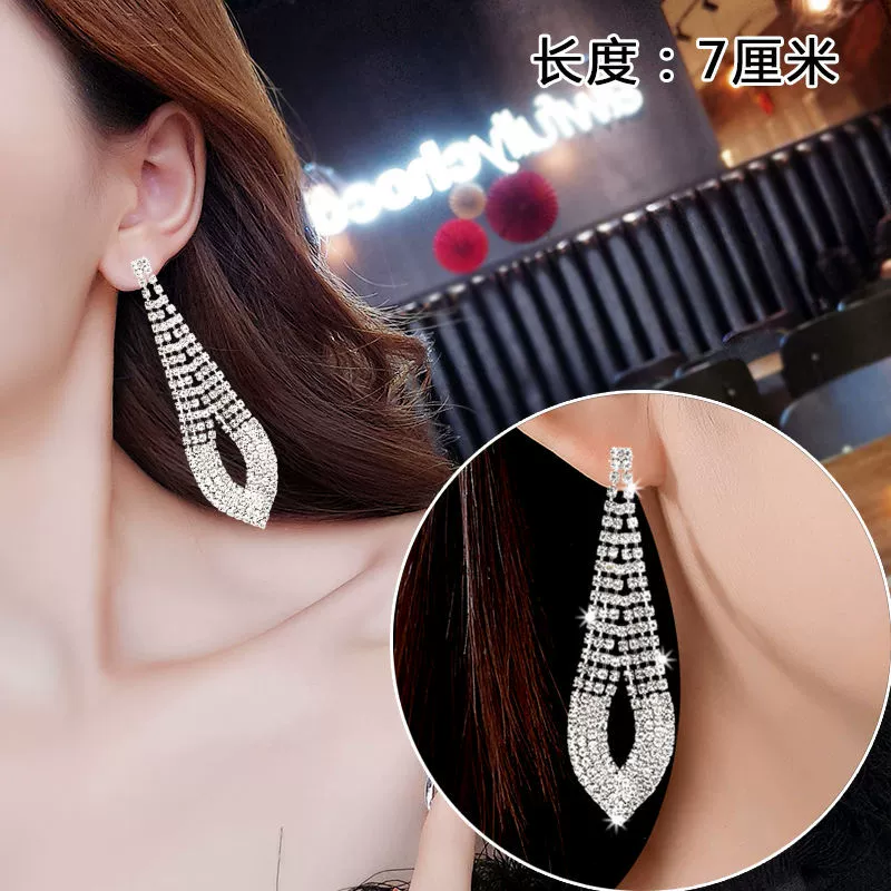 Earrings, European style, crystal‑encrusted diamond‑look, lightweight, multiple designs
