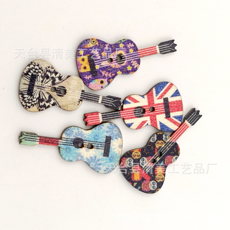 36mm * 19mm log DIY pintado en forma de guitarra botones de madera de Violín de estilo europeo y americano botones de madera