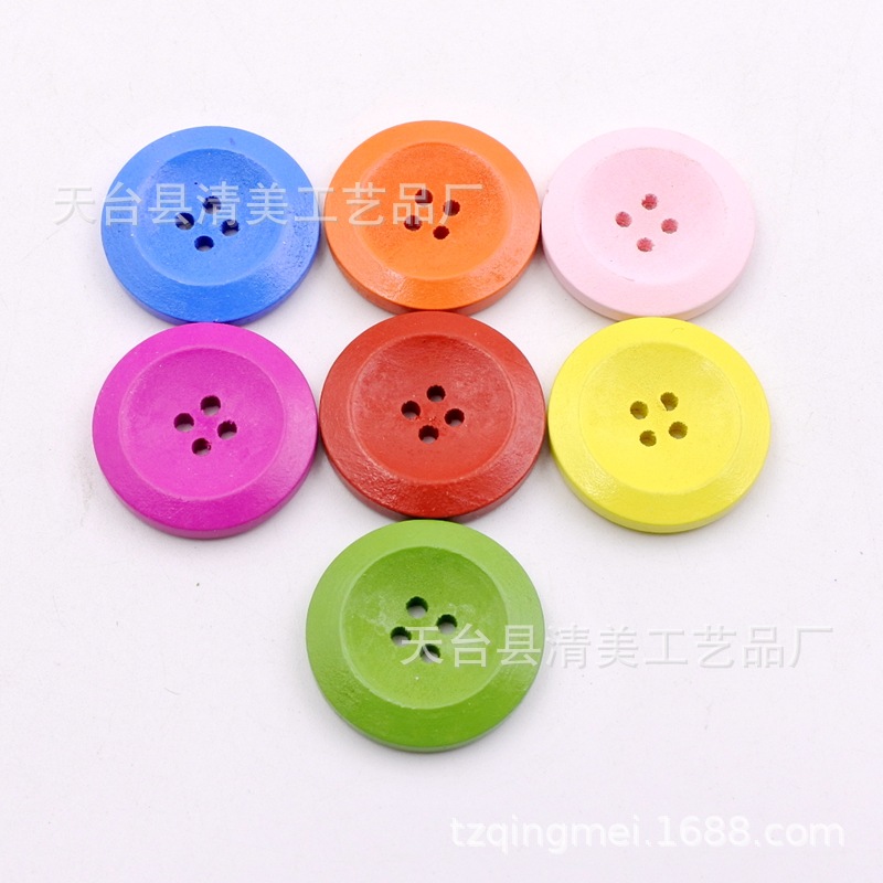 Punto hebilla de madera de color 25mm botón de borde ancho de color cuatro ojos jardín de infantes creativo bricolaje 50 por paquete