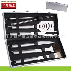 组合烤具;烧烤刷;其他烧烤用具
