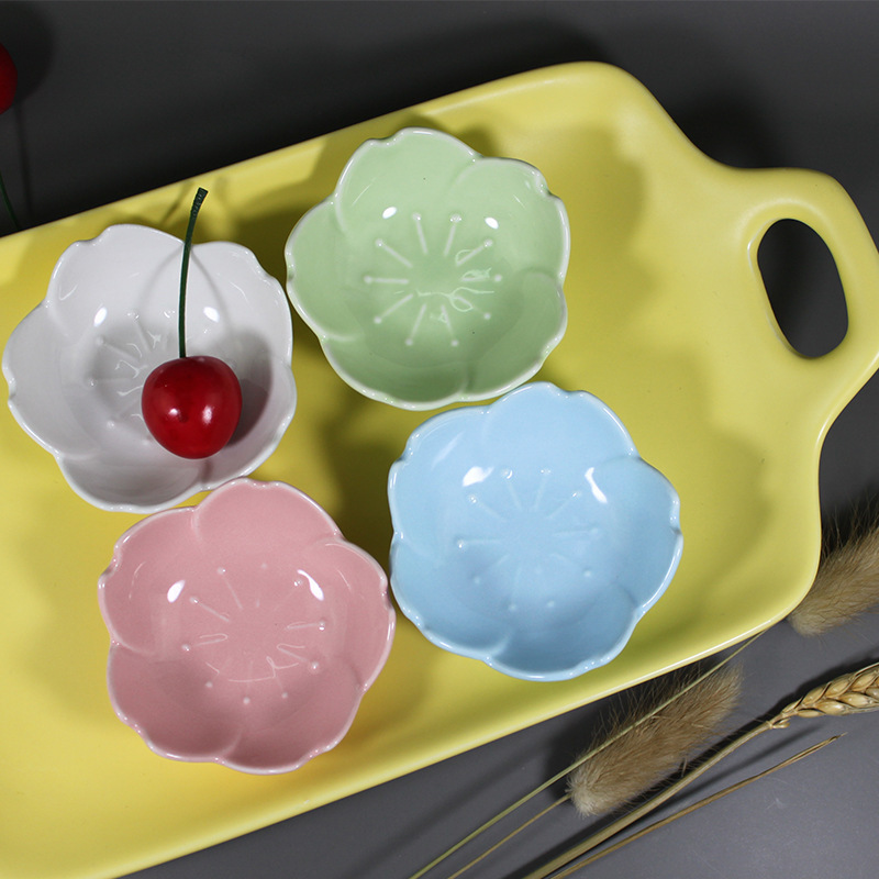 Color glaze petal ceramic seasoning dish Japanese cuisine wind sushi sauce vinegar dish snack dish factory wholesale dish Japanese style