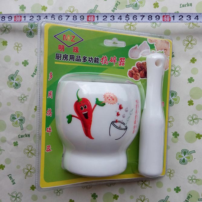 P1121 Perla amoladora de ajo Twister de ajo suministros de cocina necesidades diarias Yiwu 10 yuanes al por mayor