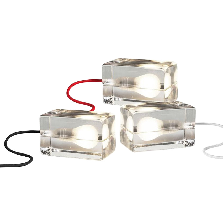 Nórdico cubo de hielo bombilla lámpara de mesa moderna minimalista personalidad creativa dormitorio boda decoración de la habitación Estudio de cabecera personalidad lámpara de mesa