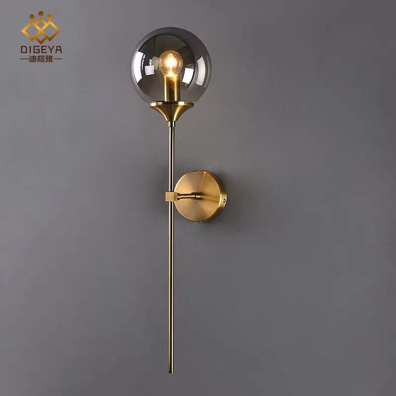 Lámpara de pared minimalista moderna sala de estar Nordic personalidad creativa dormitorio lámpara de noche espejo frontal pasillo corredor Fondo lámpara de pared