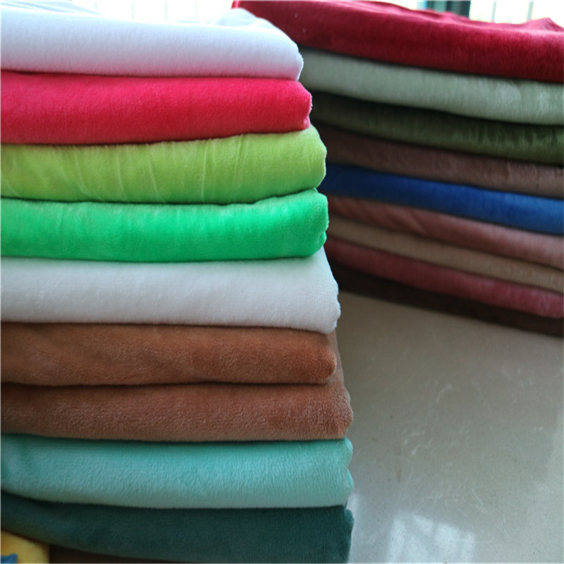 Grueso cristal super suave tela de felpa corta 1,5 lana super suave ropa de peluche de juguete tela de almohada en stock al por mayor