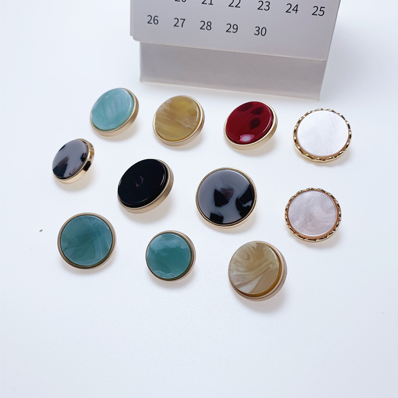 Hefeng/Spot Round Simple and Fresh Veneer Multi-Color Clothing Metal Tall Buttons Hefeng/Spot Round Simple and Fresh Veneer Multi-Color Clothing Metal Tall Buttons