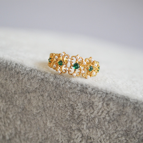Vintage Western antique palace style carved lace emerald inlaid pearl ring index finger ring for women