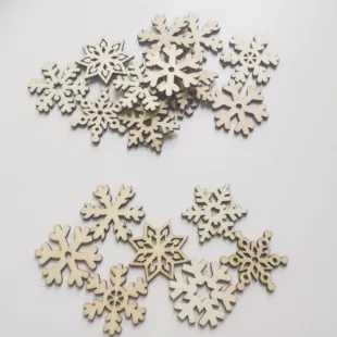 Деревянные снежинки для DIY новогодний декор