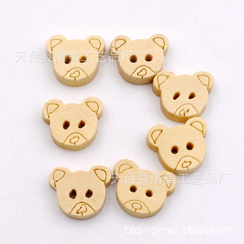 Suministro principal Yiwu botón forma animal Oso de dibujos animados botón de madera al por mayor 100 unidades un paquete