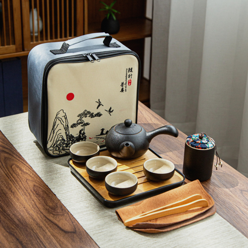 Ceramic tea set for traveling
