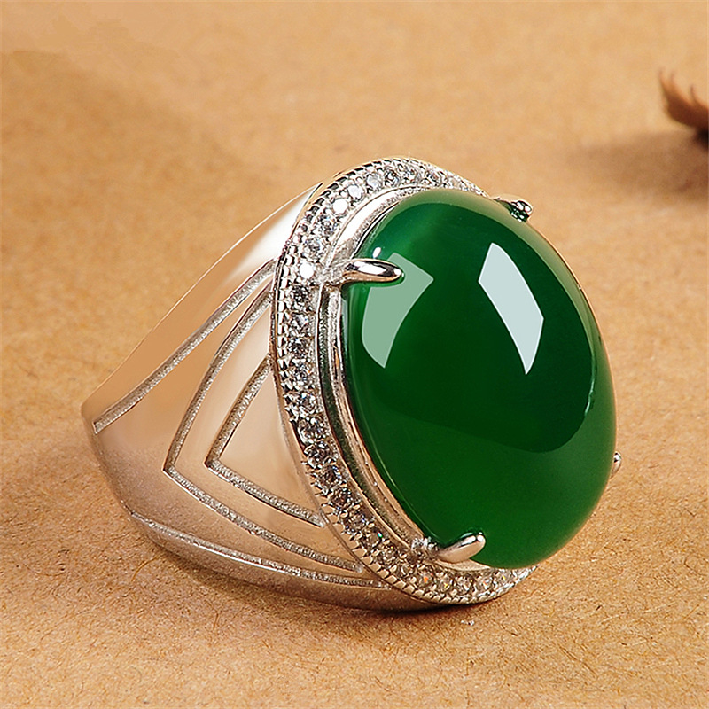 Ring jade