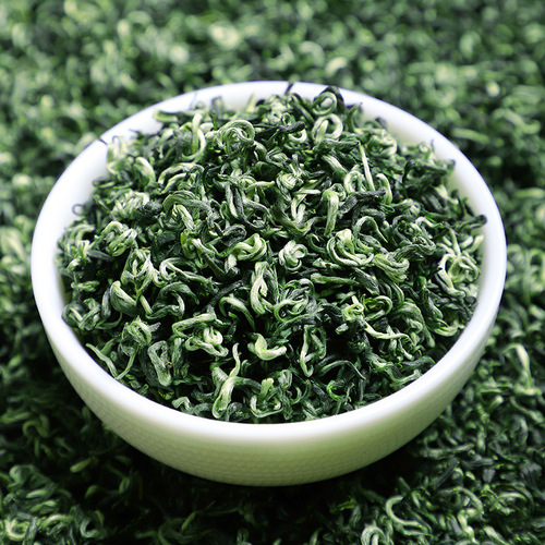Free tea set Mingqian Biluochun green tea Jutianhe  new tea Biluochun strong flavor tea 250g canned
