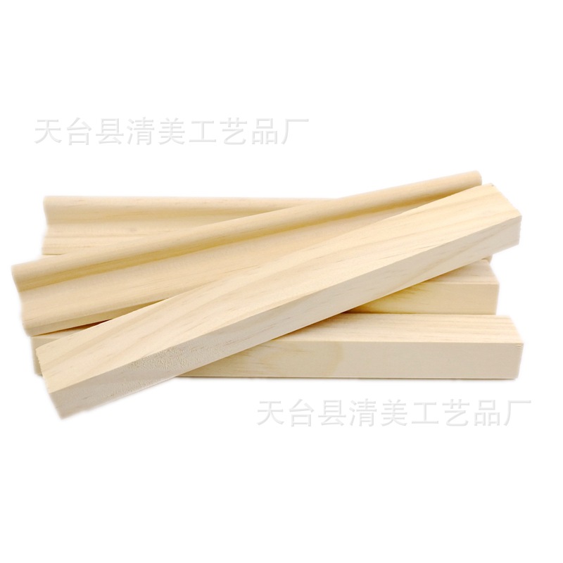 Decorativo de madera de pino de madera tira de madera Inglés carta base adornos