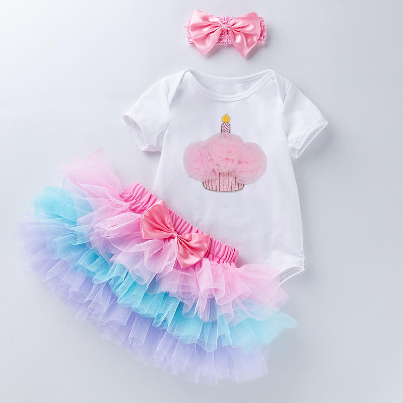 Venta directa de fábrica: Conjunto de vestido para el primer cumpleaños de bebé niña, pelele de manga corta, falda de seis capas, accesorio para el cabello, conjunto de fiesta de 3 piezas.