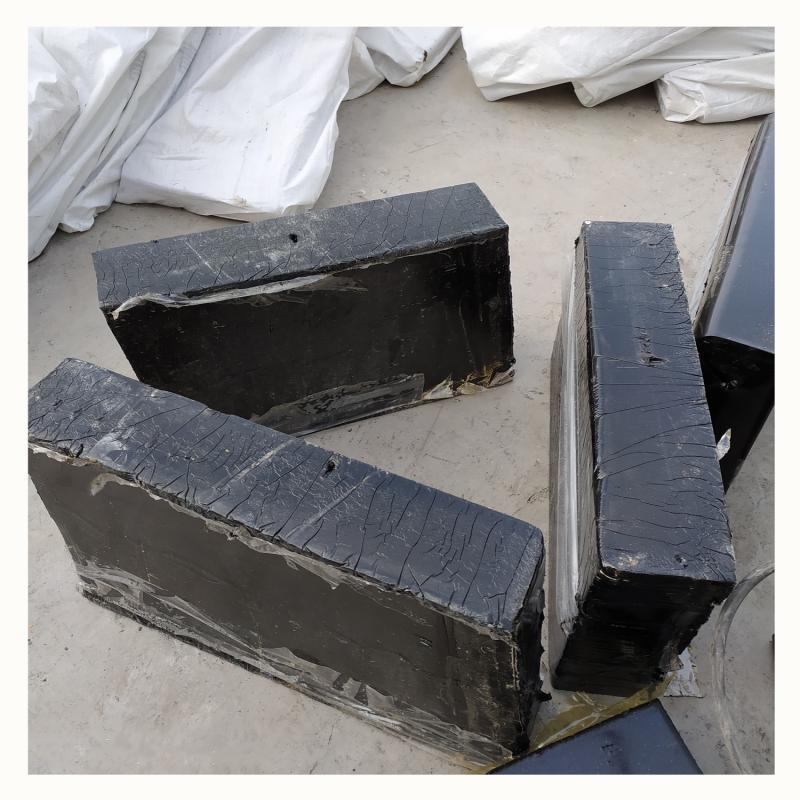 源头生产厂家固体块沥青石油建筑沥青30#东海牌沥青