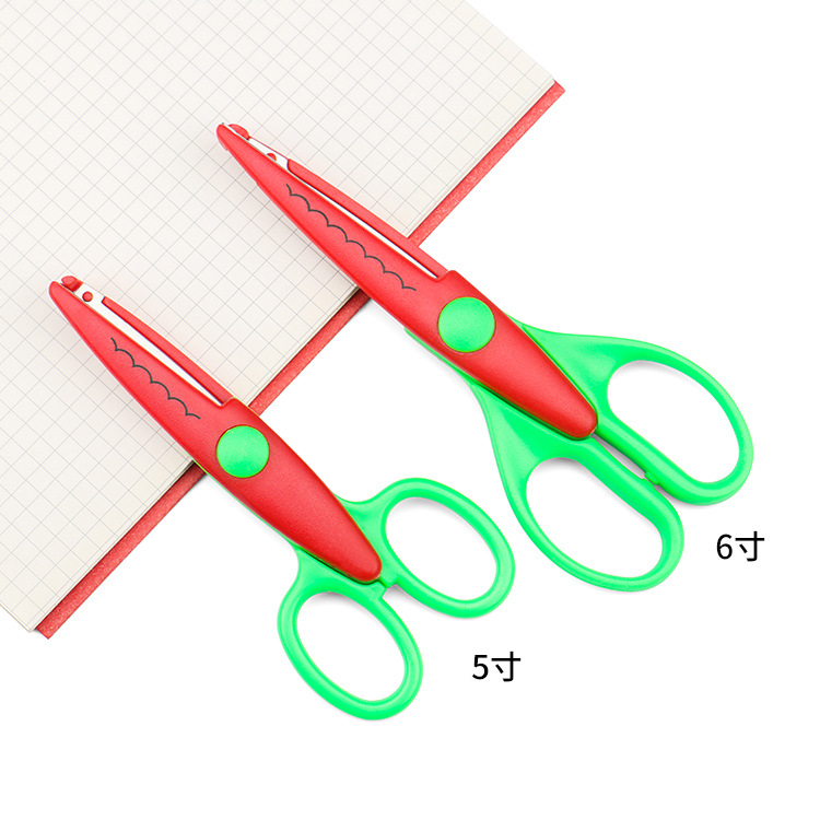 Tijeras de encaje de 6 pulgadas tijeras de seguridad para niños personalizadas creativas DIY álbum Tijeras de encaje ventas directas de fábrica