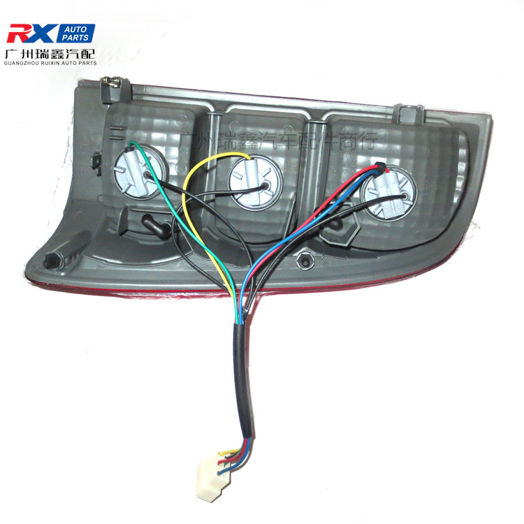 81560-0k030 adecuado para HELAX VIGO luz trasera 08 freno trasero hilux pickup