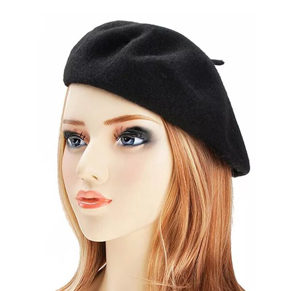 Japanese black beret made of faux fur