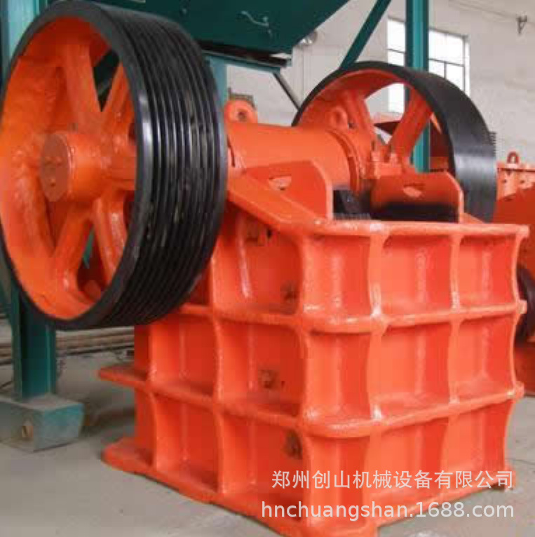 破碎机价格鄂式破碎机玄武岩破碎碎石机  鄂式破石机  颚破机配件