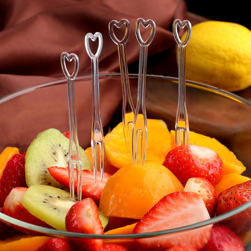Wholesale disposable fruit spoons household small spoons plastic fruit picks with transparent individual packaging creative heart-shaped spoons