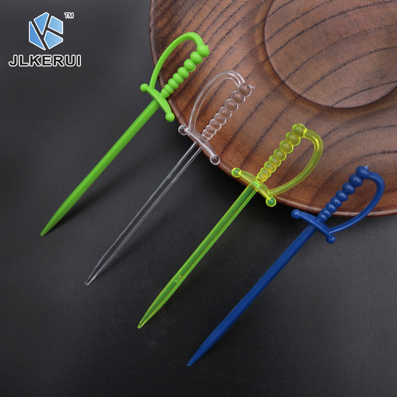 Signo de cóctel de aguja de fruta de estilo occidental de comercio exterior signo de postre de plástico desechable color creativo tipo espada aguja de fruta