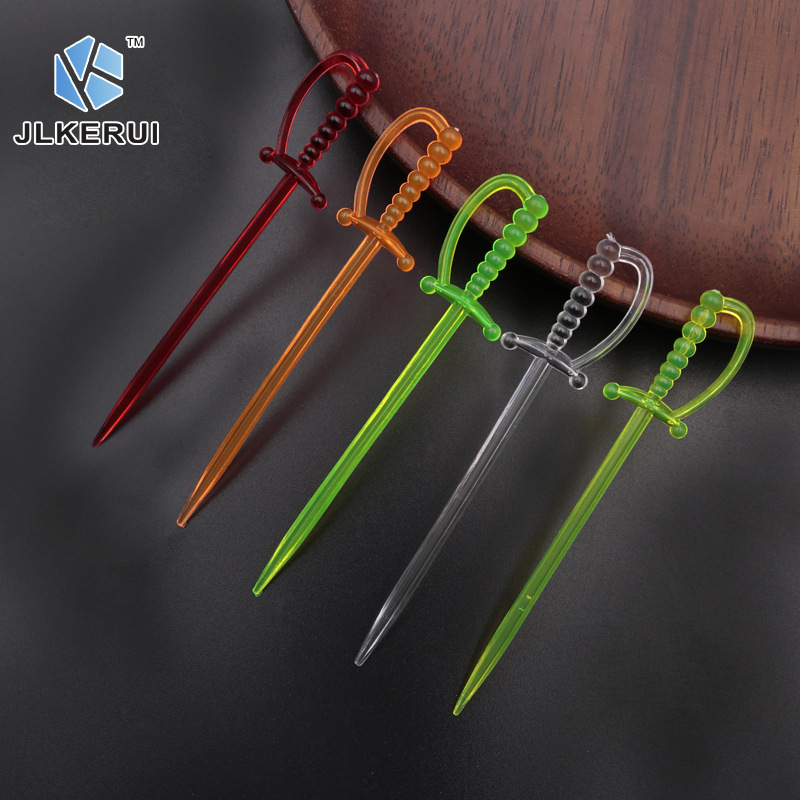 Signo de cóctel de aguja de fruta de estilo occidental de comercio exterior signo de postre de plástico desechable color creativo tipo espada aguja de fruta