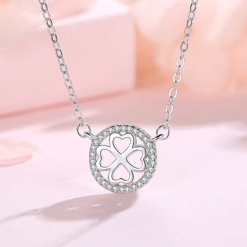 S925 plata esterlina trébol collar de plata esterlina de las mujeres populares Red roja elegante simple cadena de clavícula ins viento frío para novia