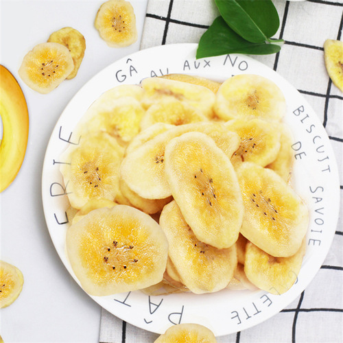 Wholesale banana chips 1 pound small pet rabbit chinchilla guinea pig pine guinea pig rat fruit dry food pet snacks
