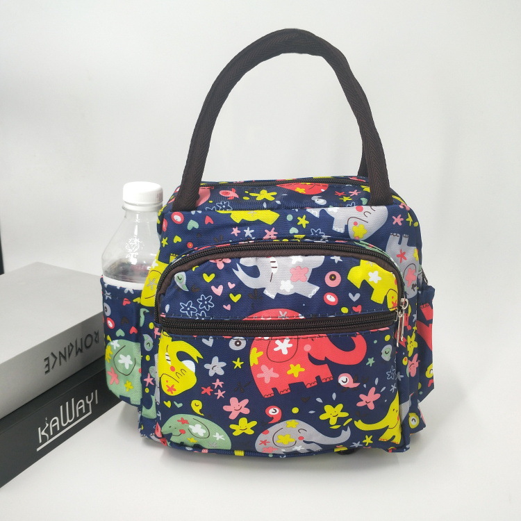 푸른 바닥 꽃 코끼리