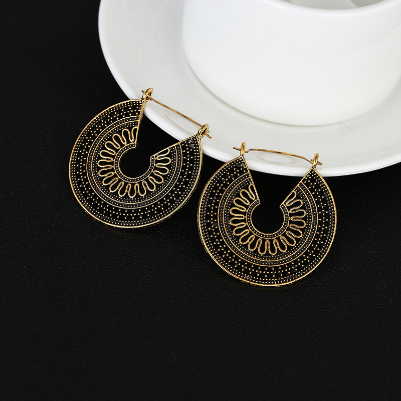 Bohemio retro hueco de metal pendientes transfronterizos e-commerce Amazon eBay joyas para mujeres
