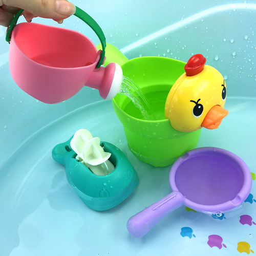 Children's bathing toys set includes beach water play, little chick, little bear hair washing cup, baby shower head, water jug, and scoop