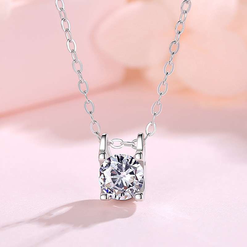 S925 plata esterlina cuatro garra collar de diamantes cuadrilátero geométrico simple temperamento collar nicho diseño sentido venta al por mayor
