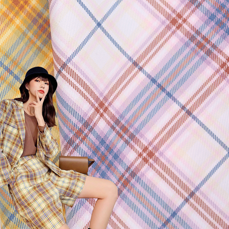 TR色织涤纶格子布无弹现货供应春夏时装西装面料日本JK百褶裙布料