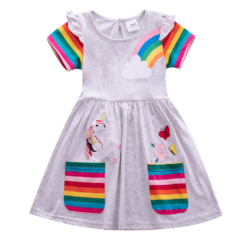 Estilo europeo y americano niñas manga corta vestido de unicornio verano nuevo bordado dos bolsillos Arco Iris manga S81035
