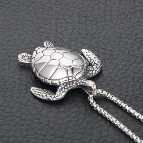 Cross-border supply titanium steel turtle necklace men and women longevity turtle pendant turtle accessories SP817