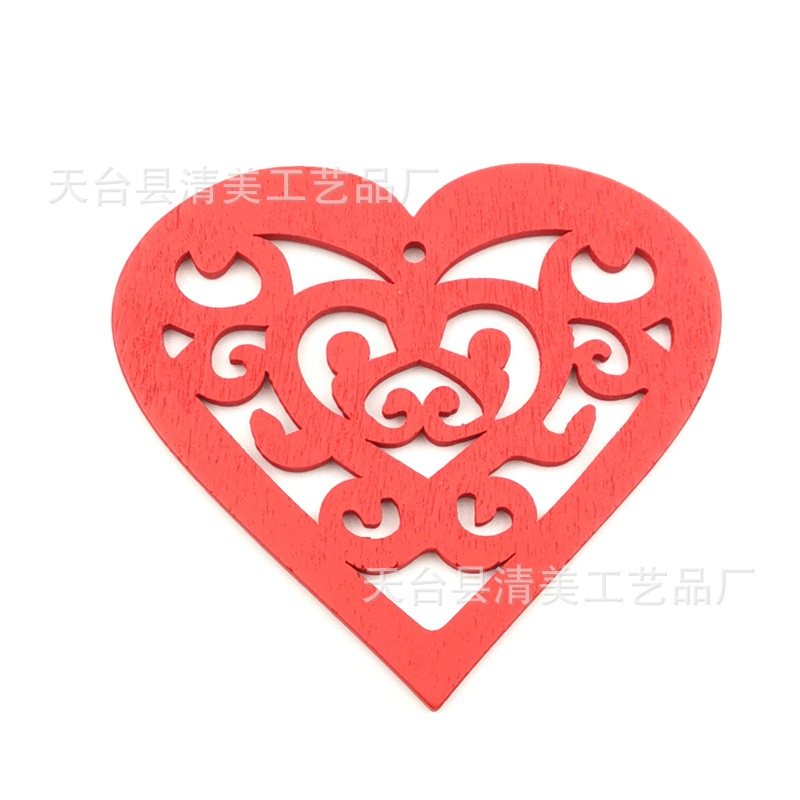 Colgante de amor hueco de color de madera Colgante de corazón de melocotón hueco de dibujos animados de madera 10 piezas en un paquete con 10 cuerdas de cáñamo