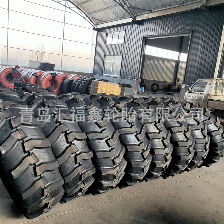 供应反铲挖掘机胎16.9-28 R-4两头忙后轮胎真空/带内胎12.5/80-18
