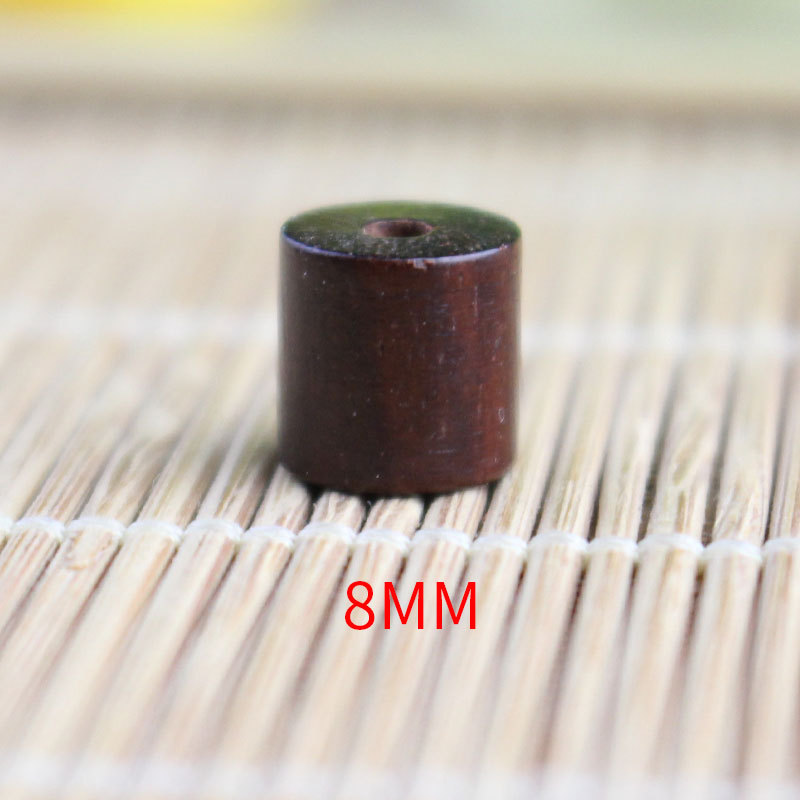 약 8*8mm 한 알