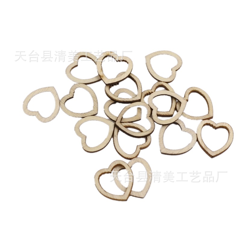 10mm-30mm de ancho 2mm de espesor decoración de madera hueco corazón melocotón decoración hueco amor pieza de madera