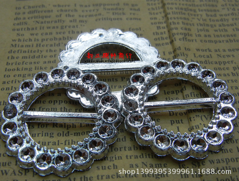 塑料装饰扣，服饰鞋子服装饰品配件批发